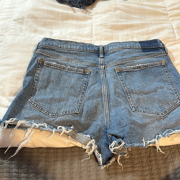 High Rise Mom short - Picture 3 of 3